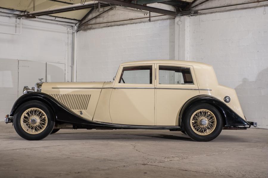  Bentley 4&frac14;-Litre Saloon by Mann Egerton 1937 года  (фото 28 из 31)